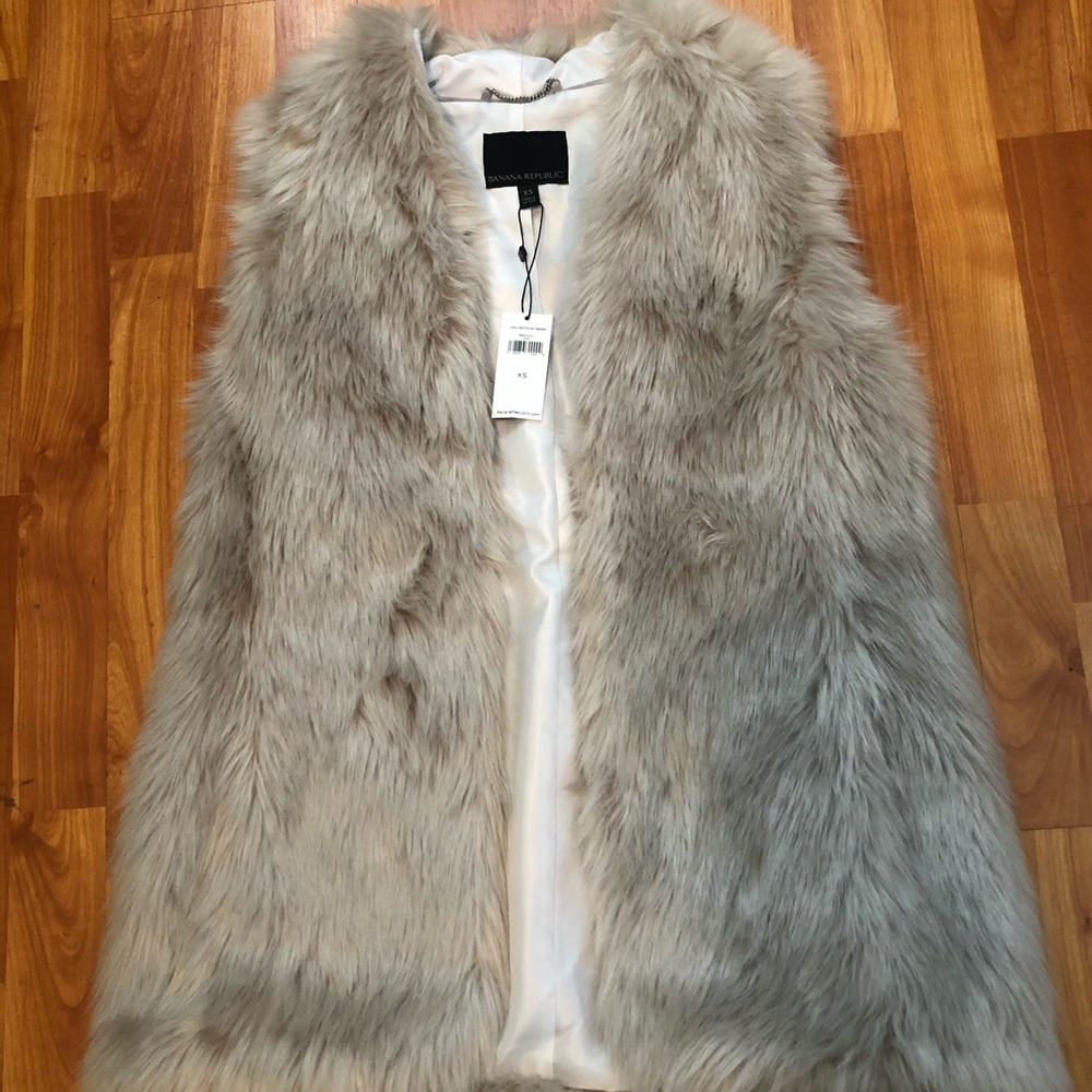 Banana Republic - Faux Fur Vest - NWT